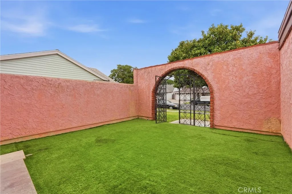 20215 Tajuata Ave