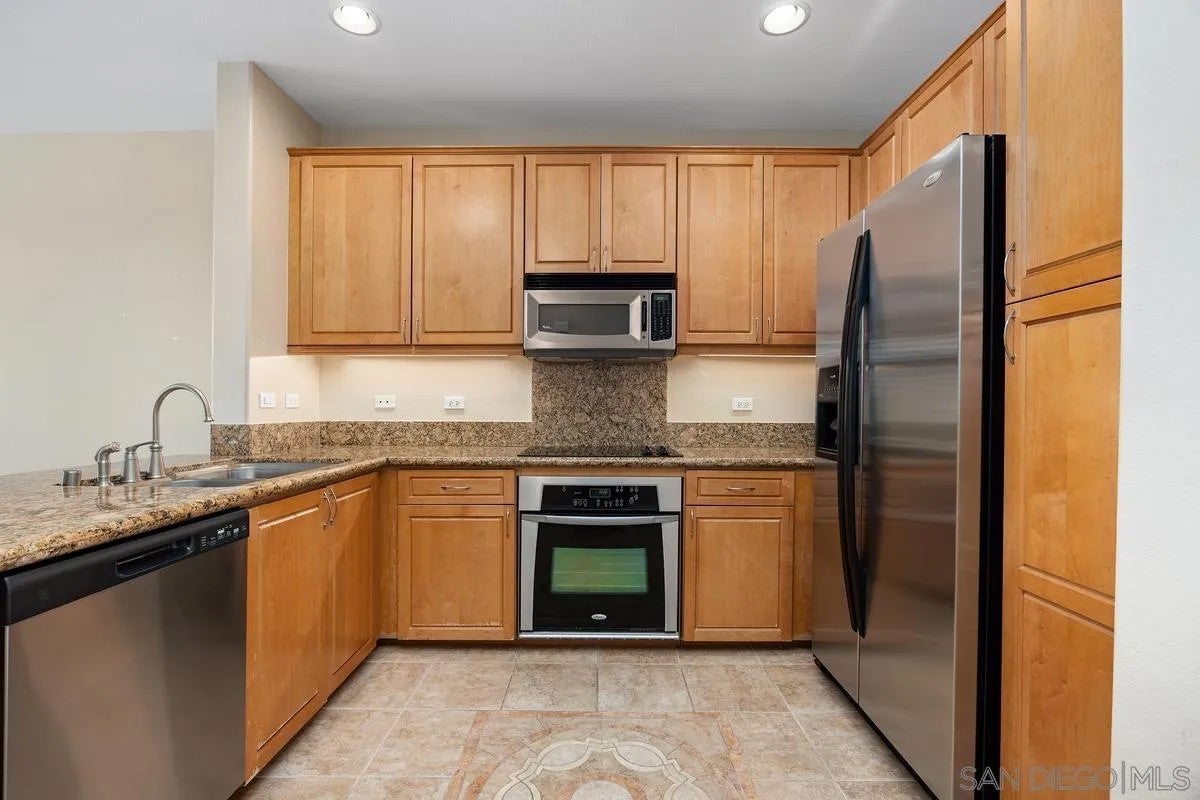 3877 Pell Place 429