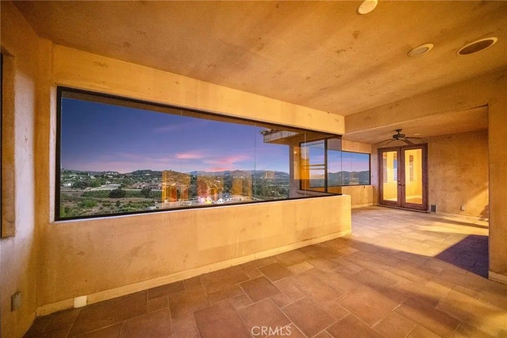 Photo of 37654 Calle De Lobo, Murrieta, CA 92562 (MLS # SW25151261)