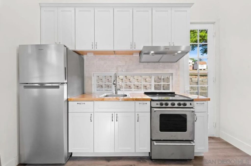 Photo of 4428 68Th St, La Mesa, CA 91942 (MLS # 260004744)