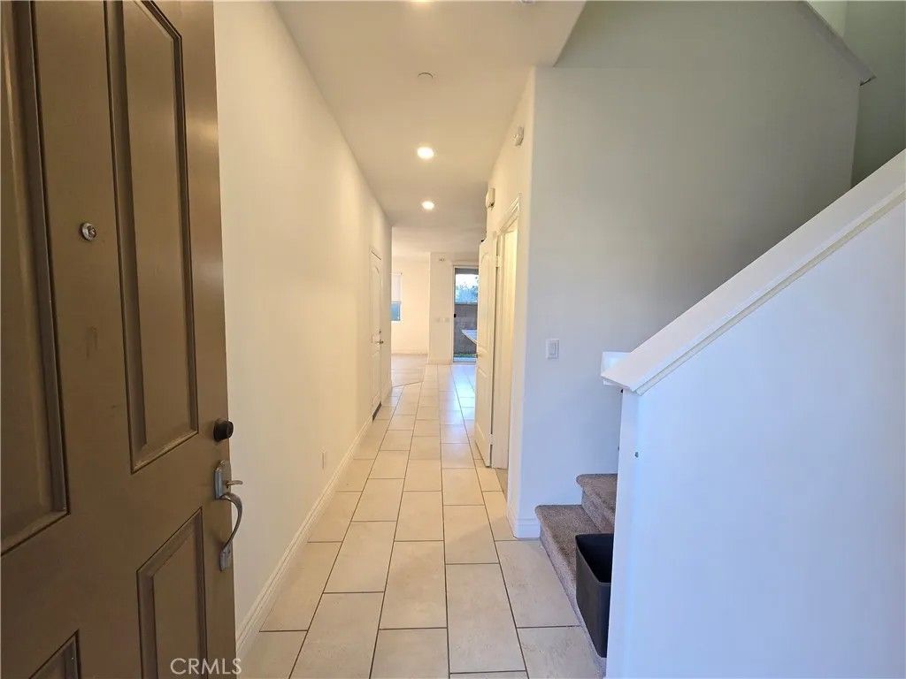 Photo of 3172 E Mt Rainier Dr, Ontario, CA 91762 (MLS # AR25282159)