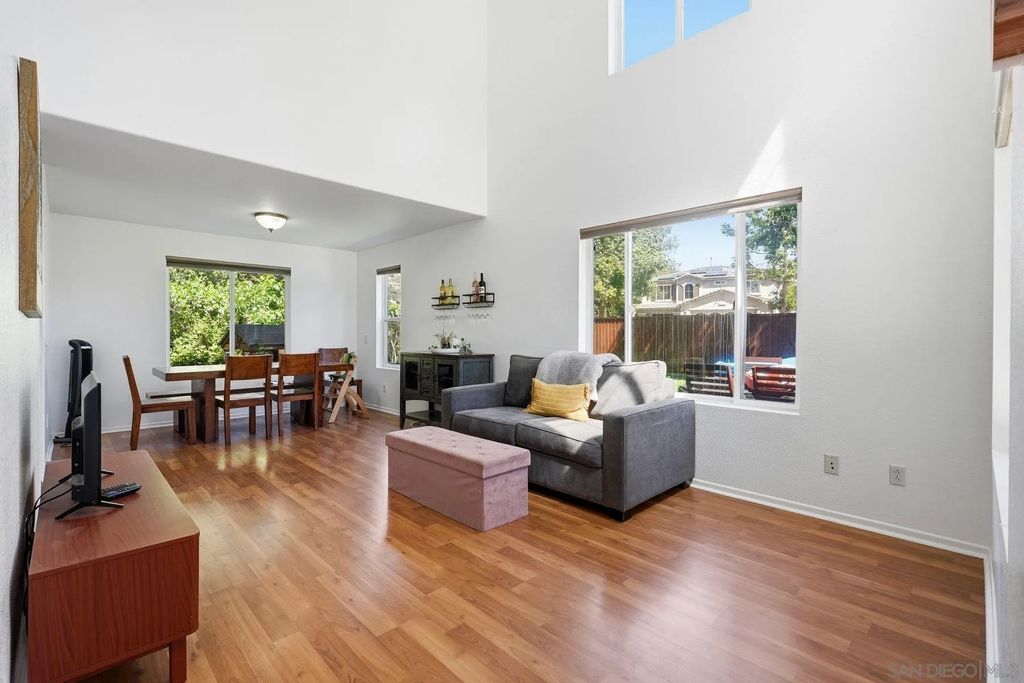 Photo of 625 Jacks Creek, Escondido, CA 92027 (MLS # 260007562)