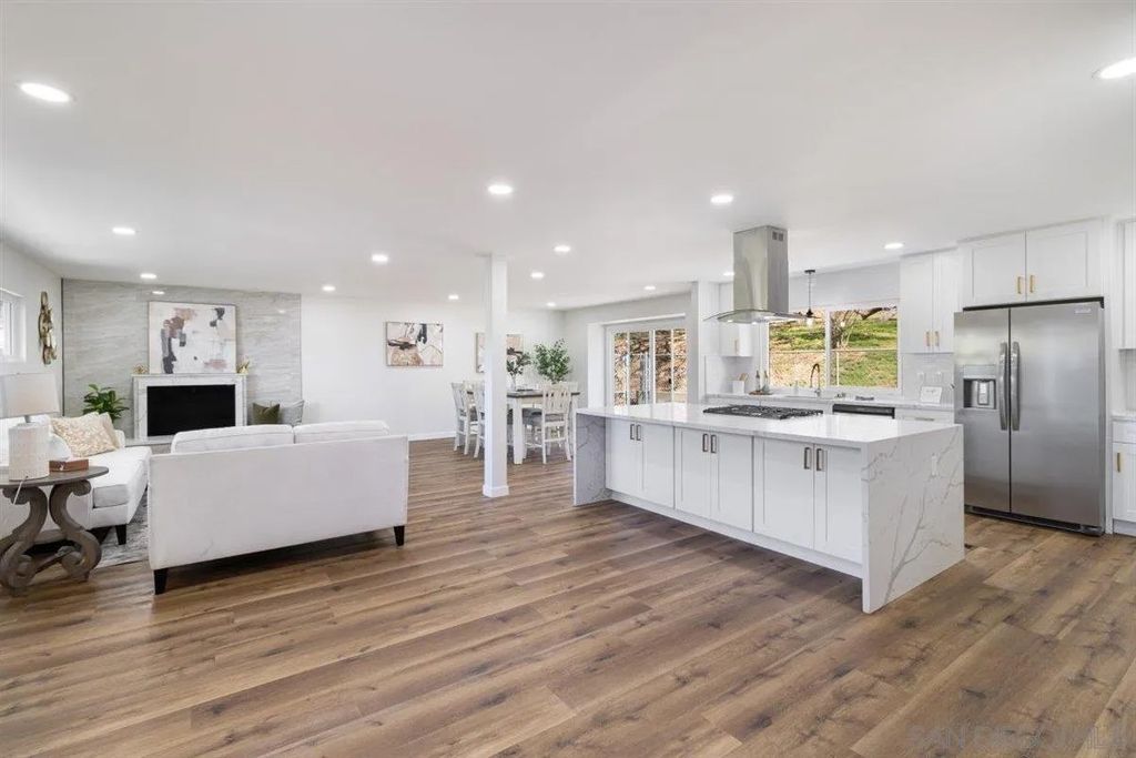 Photo of 1756 Alhudson Dr, Escondido, CA 92029 (MLS # 250040687)