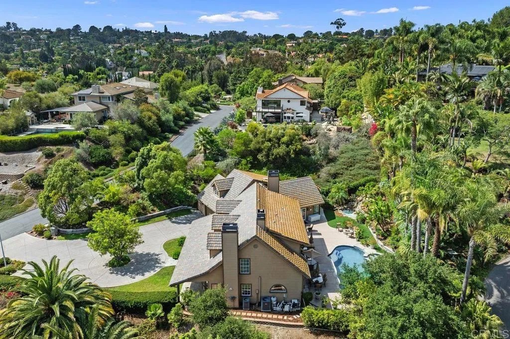 2946 Crystal Ridge Road