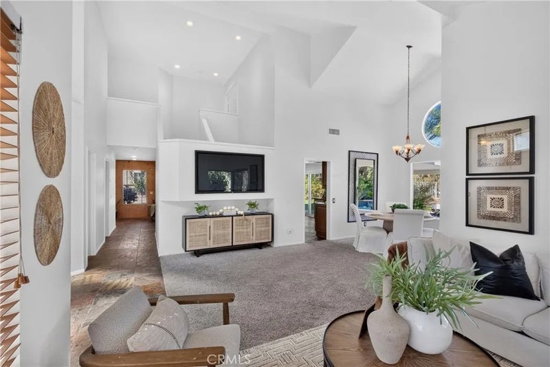 16846 Winterbrook