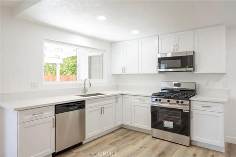 Tiny photo for 106 N Woodland Ave, Banning, CA 92220 (MLS # OC25248488)