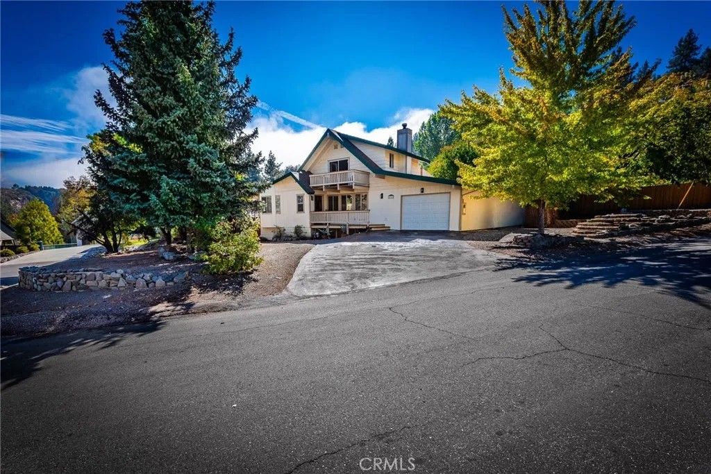 Photo of 5313 Basel Dr, Wrightwood, CA 92397 (MLS # IV25240465)