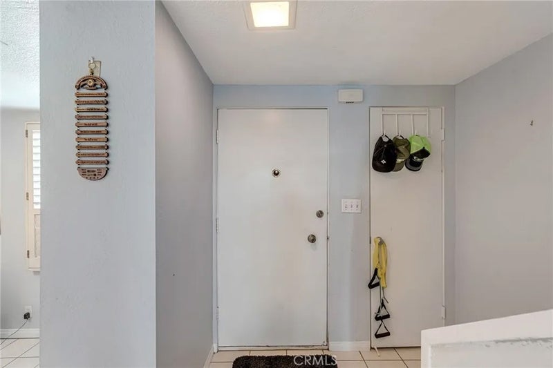 6863 Mulberry