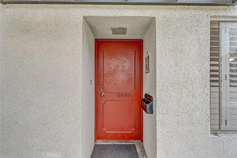 6863 Mulberry