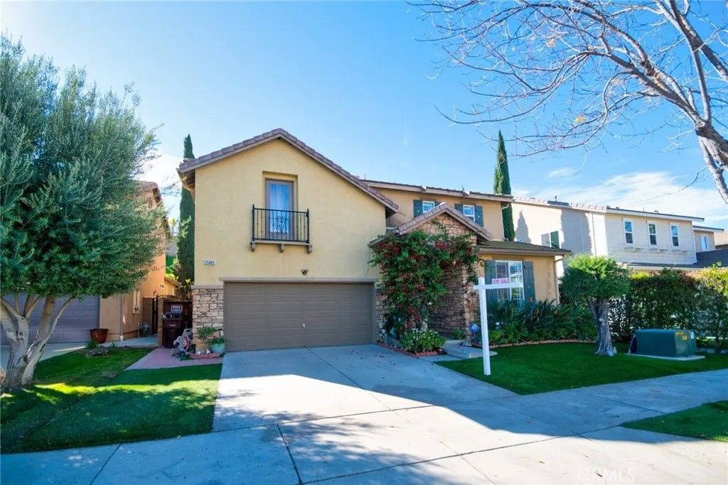 Photo of 25465 Hyacinth St, Corona, CA 92883 (MLS # TR26002541)