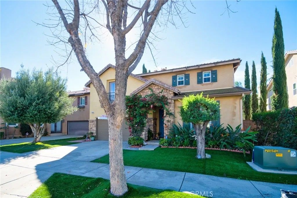 Photo of 25465 Hyacinth St, Corona, CA 92883 (MLS # TR26002541)