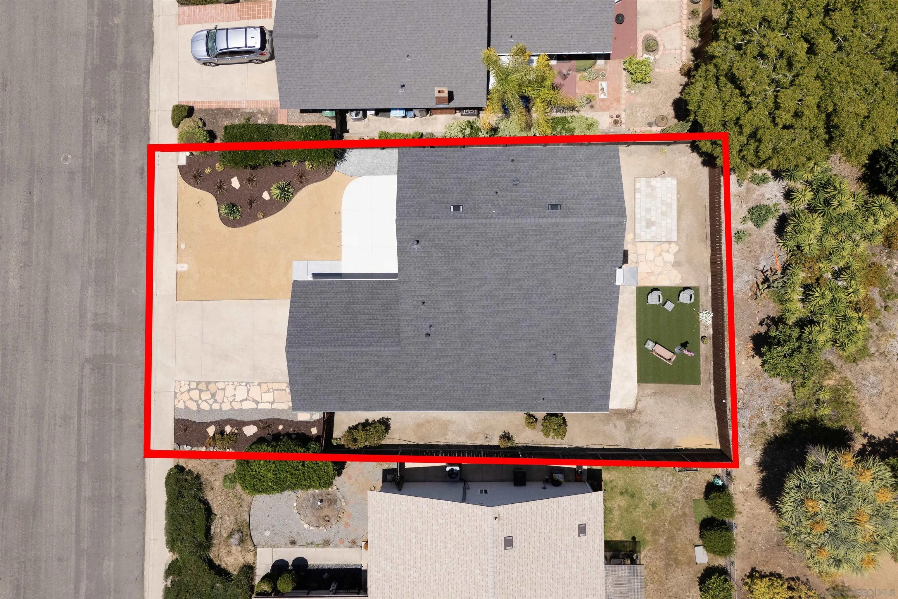 7655 Jennite Drive