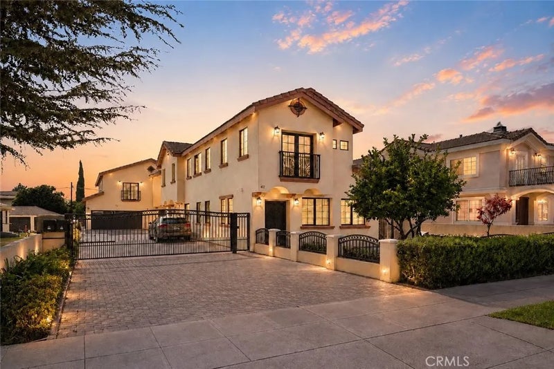 419 N Sierra Vista Street