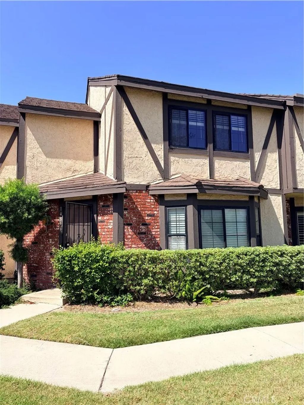 Photo of 14846 Brownstone LN, Westminster, CA 92683 (MLS # PW26104853)
