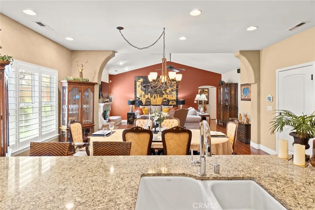 1109 Kentfield Road