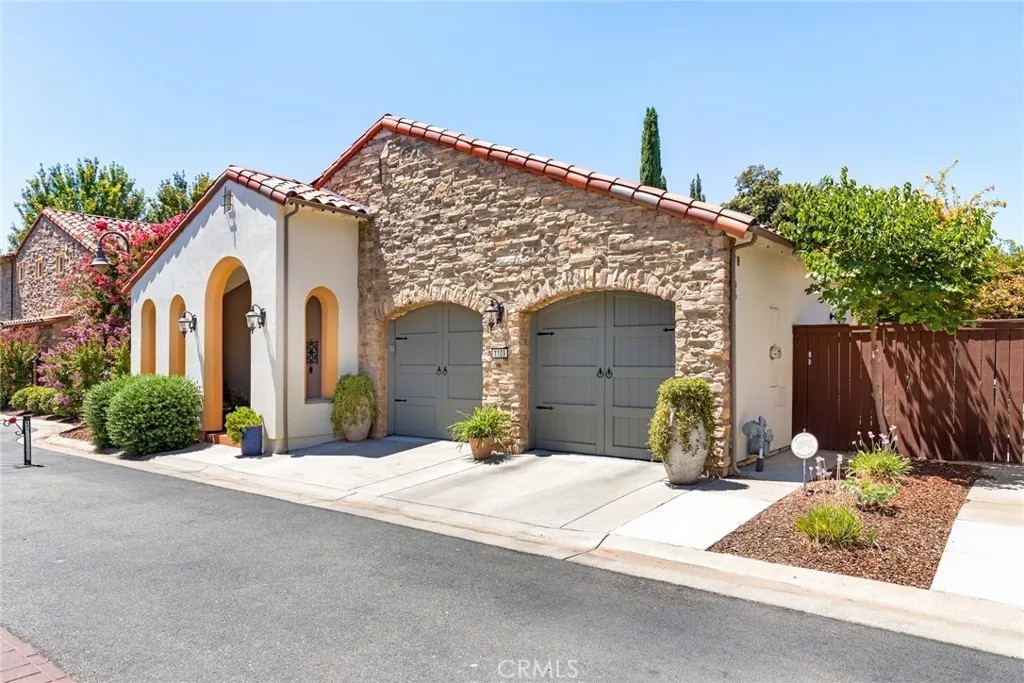 1109 Kentfield Road