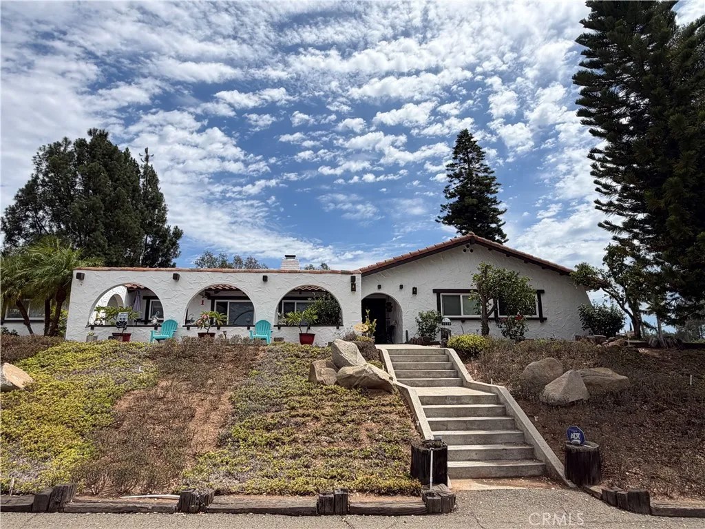 1229 Via Sendero