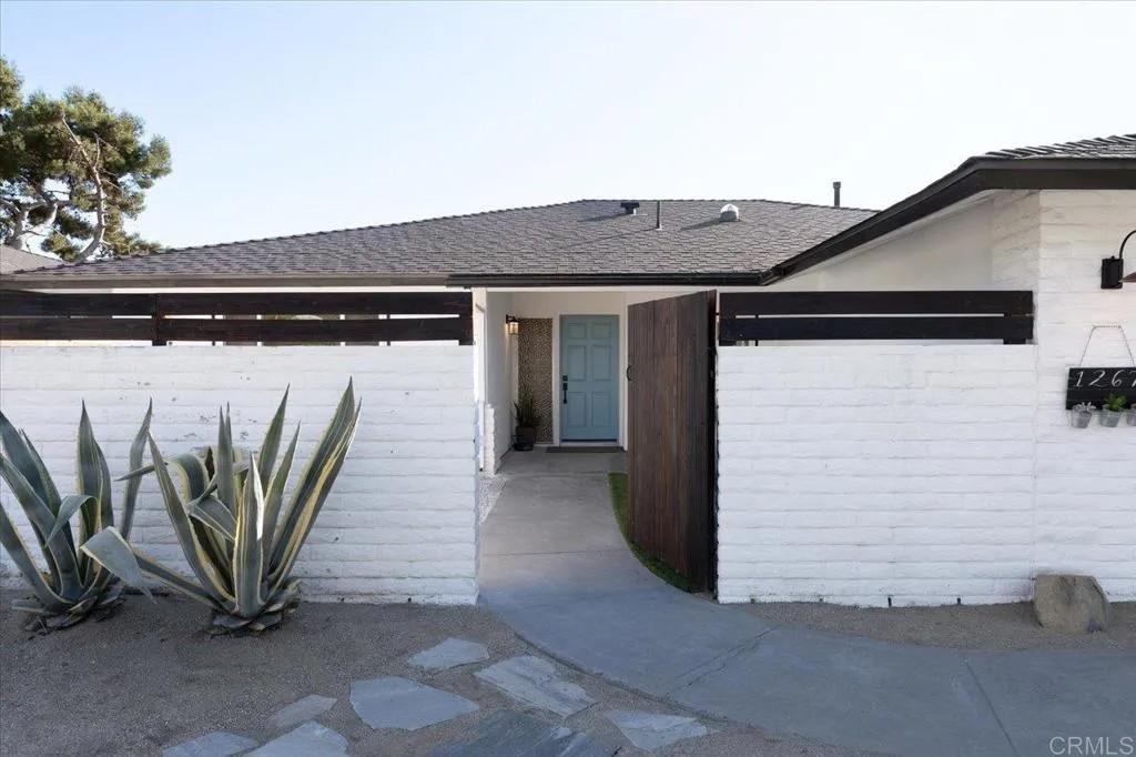 1267 Discovery Street