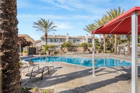 Tiny photo for 22754 Little Fall Court, Saugus, CA 91350 (MLS # SR25251925)