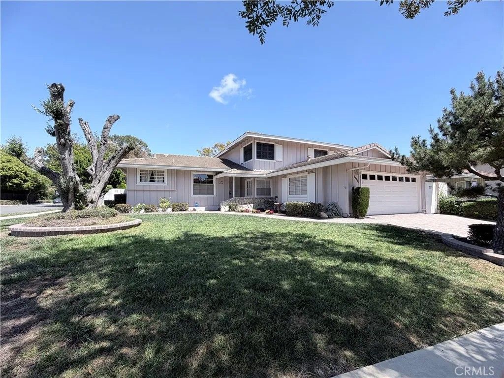 Photo of 29604 Stonecrest Road, Rancho Palos Verdes, CA 90275 (MLS # SB26090809)