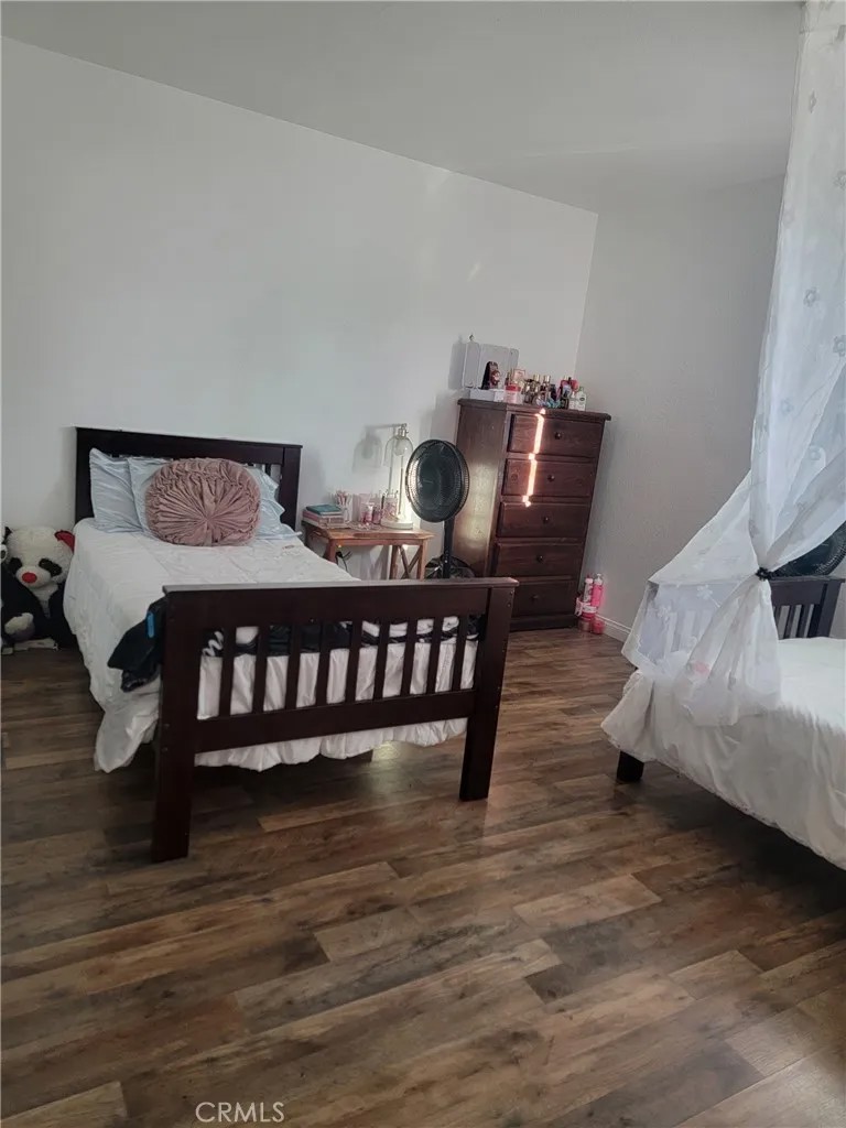 1298 W 23rd