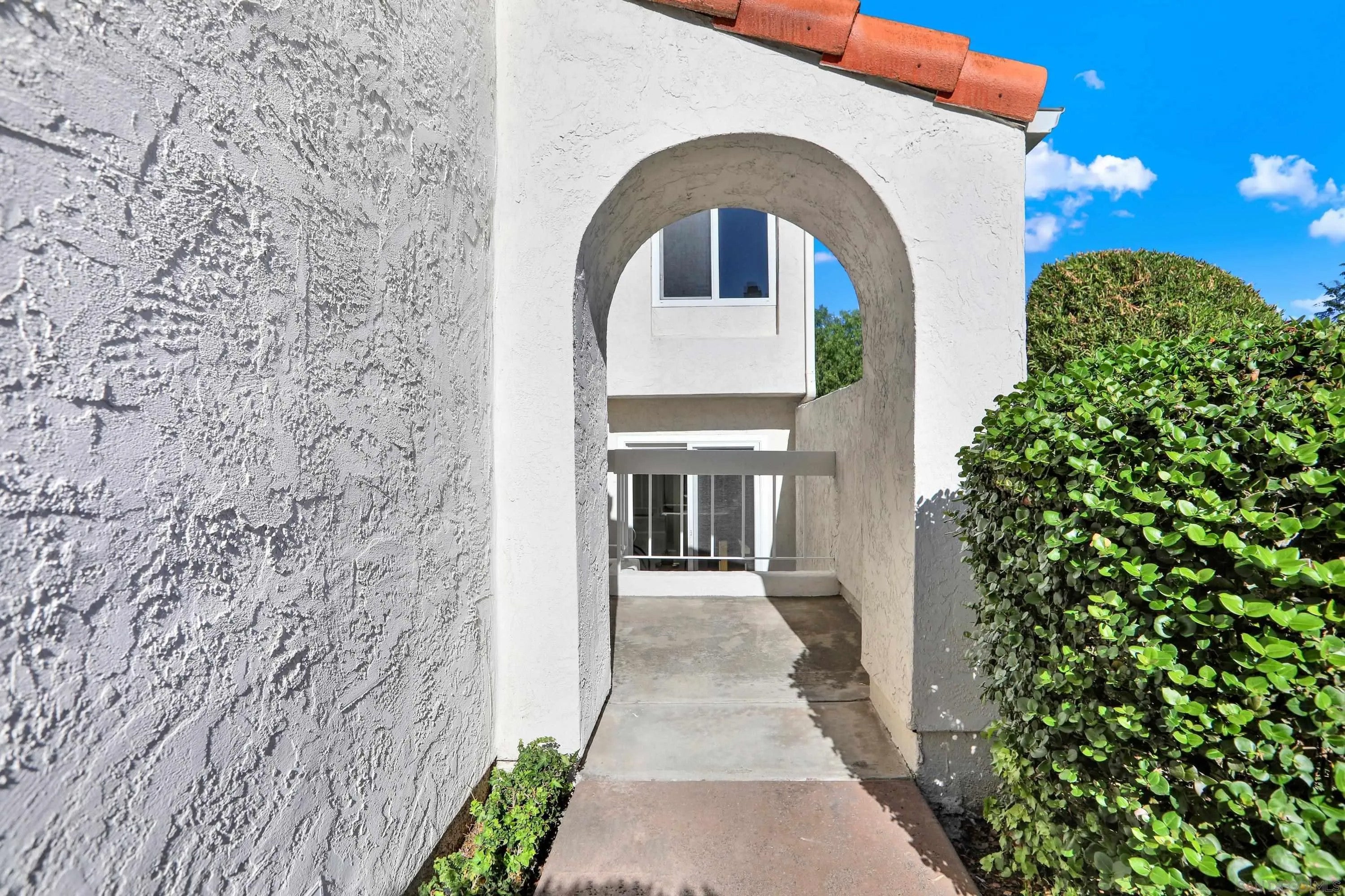 4834 Tinasa Way