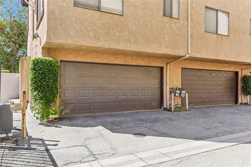 14201 Foothill Boulevard 17