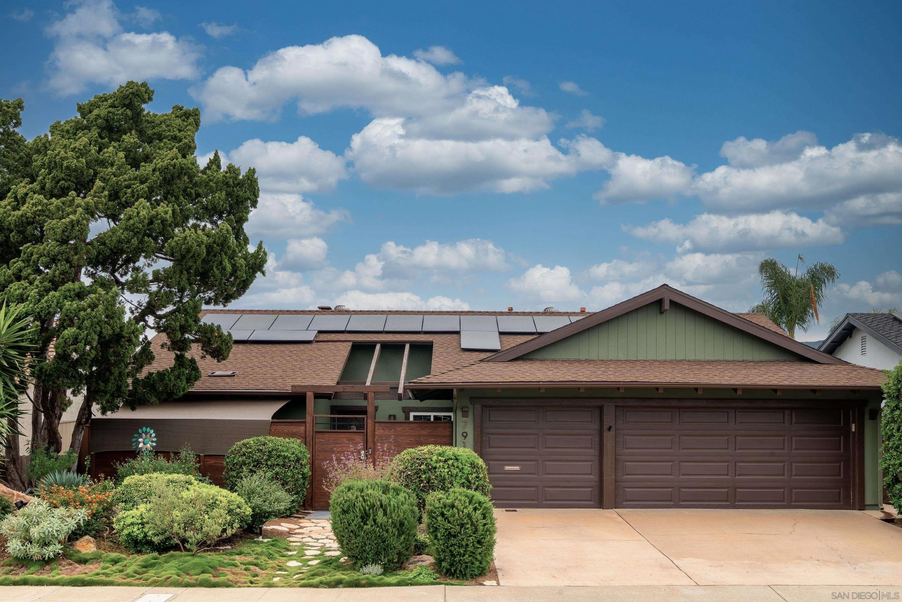 7919 Forrestal Rd