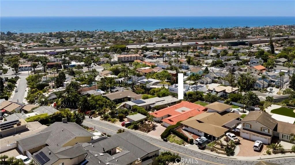 Photo of 125 E Avenida Junipero, San Clemente, CA 92672 (MLS # OC26082215)