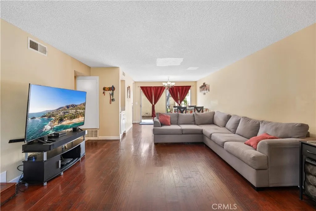 1678 Aspen Village