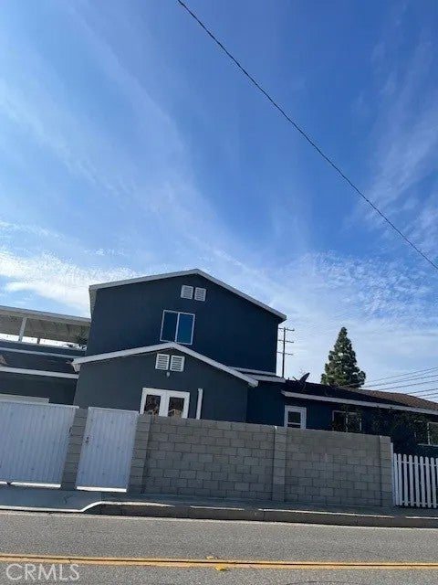 226 E Edinger Avenue