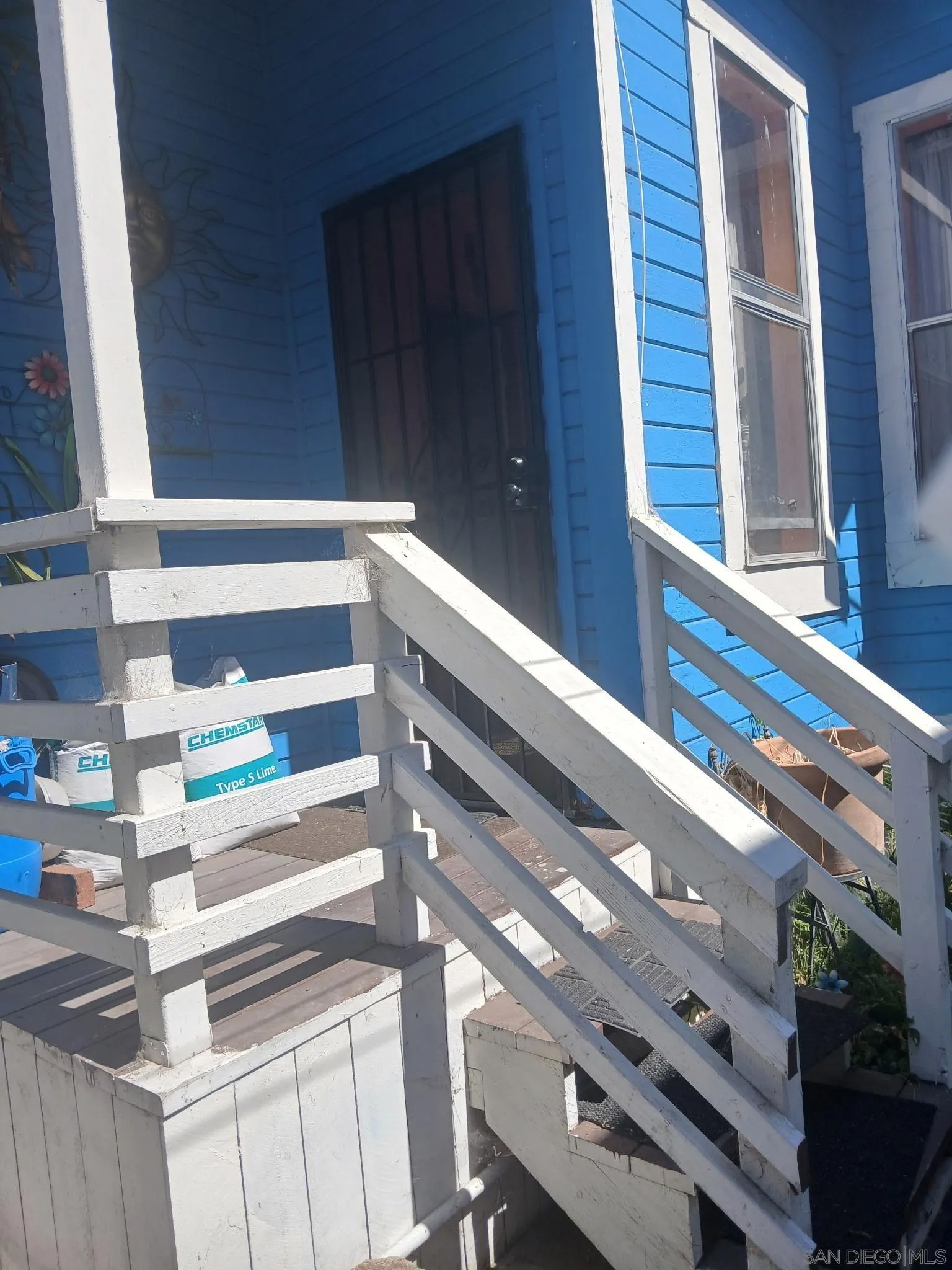 2971/2971 1/2 Imperial Ave