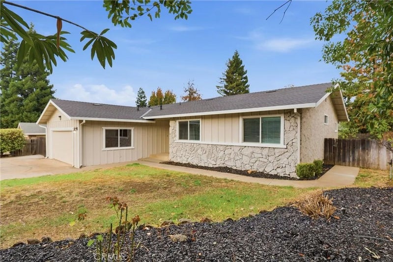 11 Sorrel Court