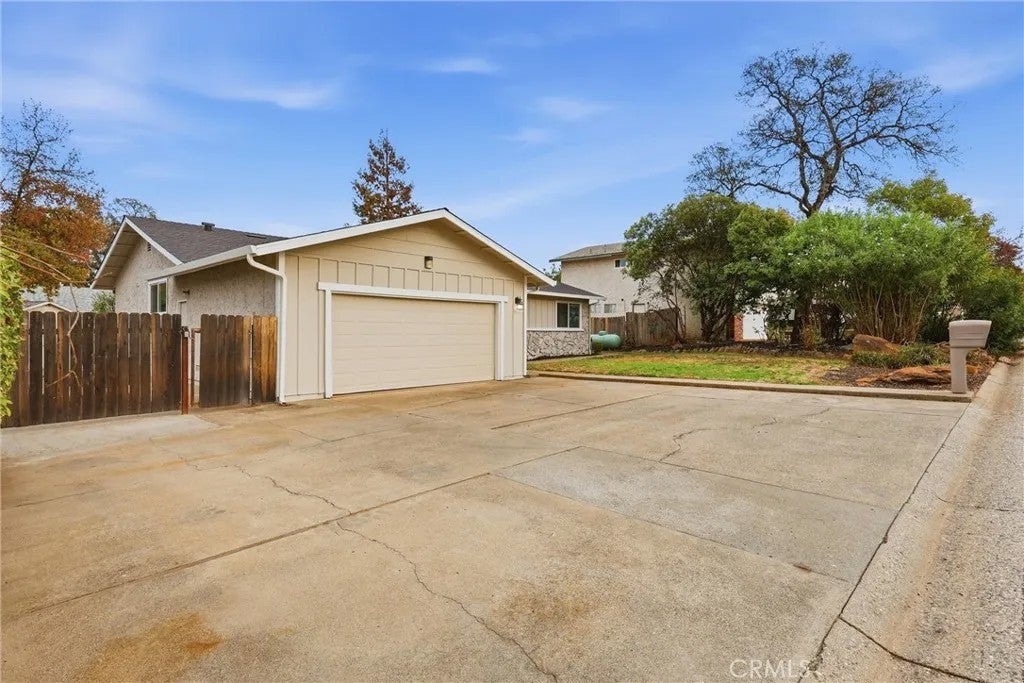 11 Sorrel Court