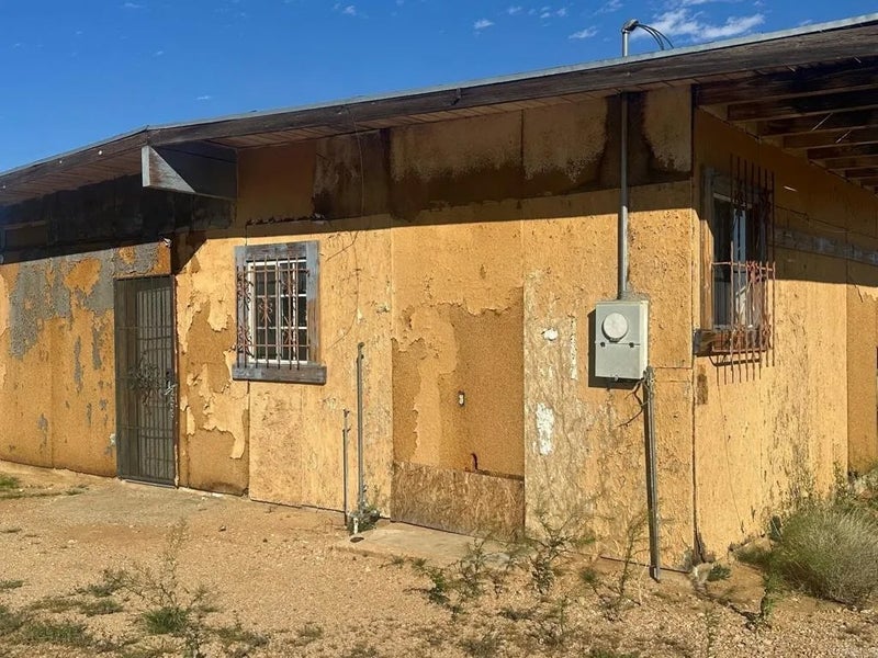 988 Old Woman Springs RD