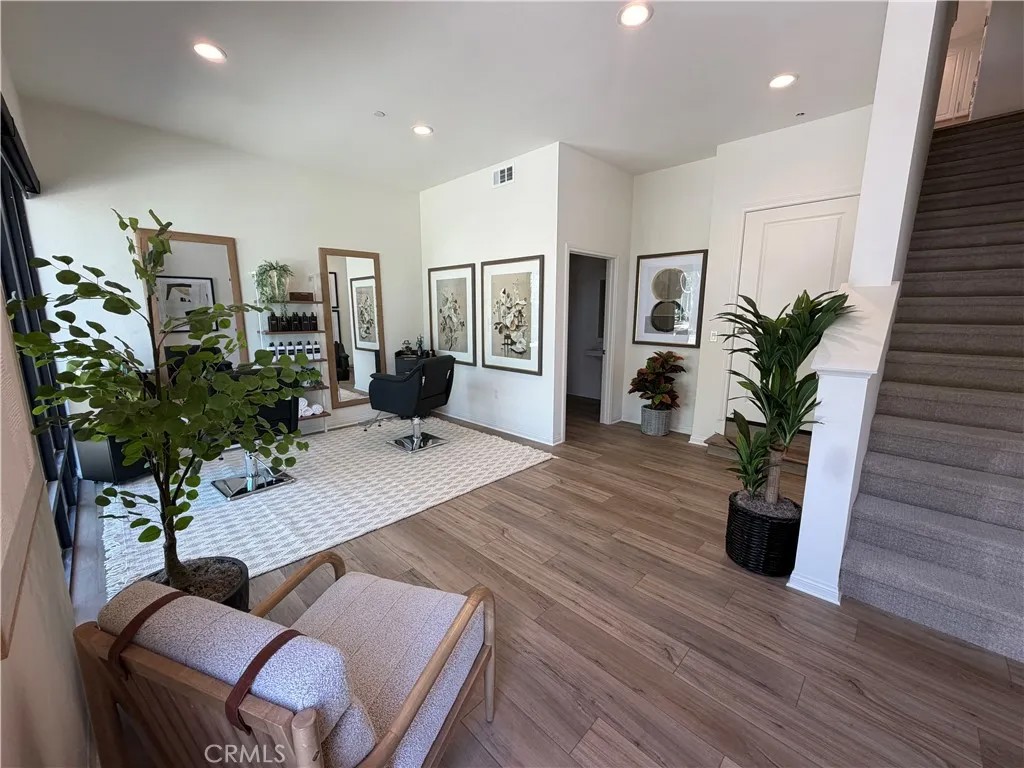 5876 Linden Ave #3