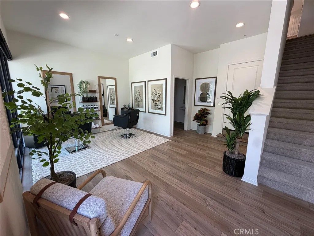 5876 Linden Ave #3