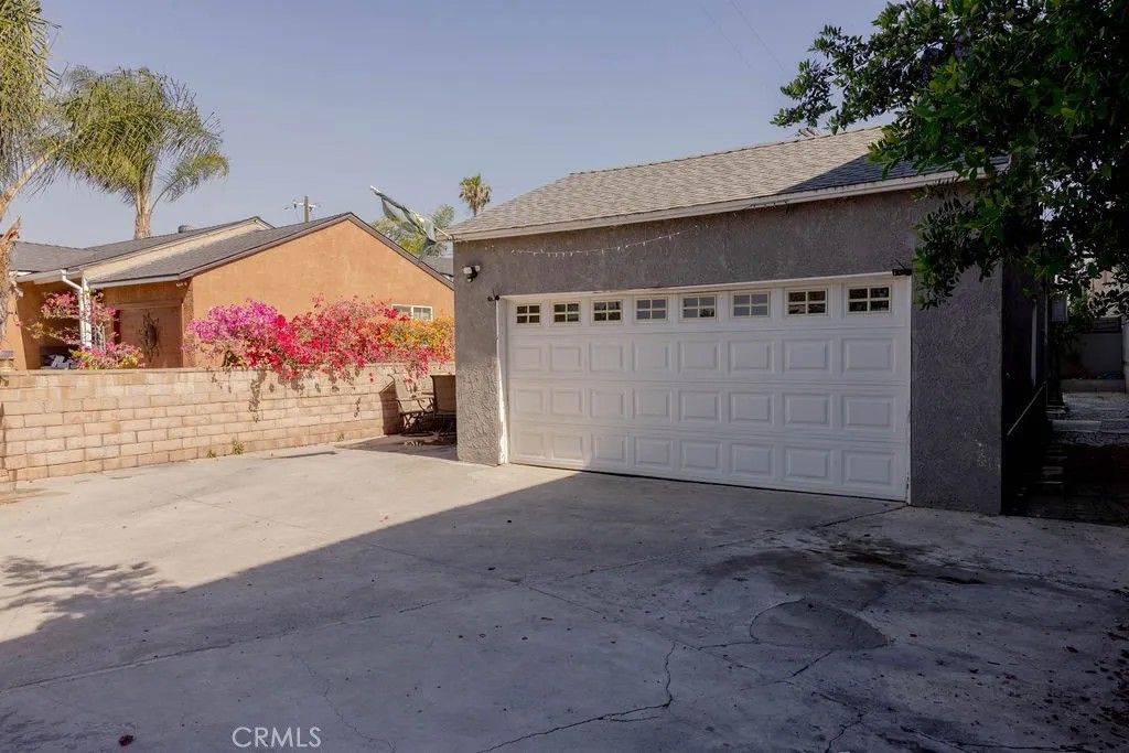 Photo of 13360 Kelowna St, Arleta, CA 91331 (MLS # SR26077163)