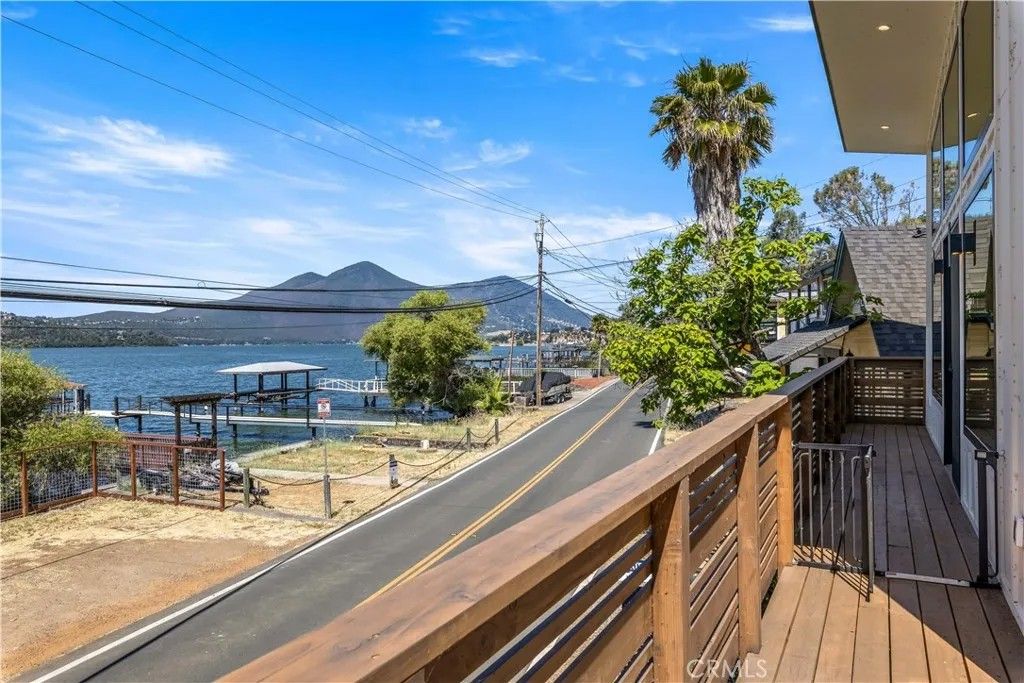 Photo of 12630 Lakeshore Drive, Clearlake, CA 95422 (MLS # LC25251693)