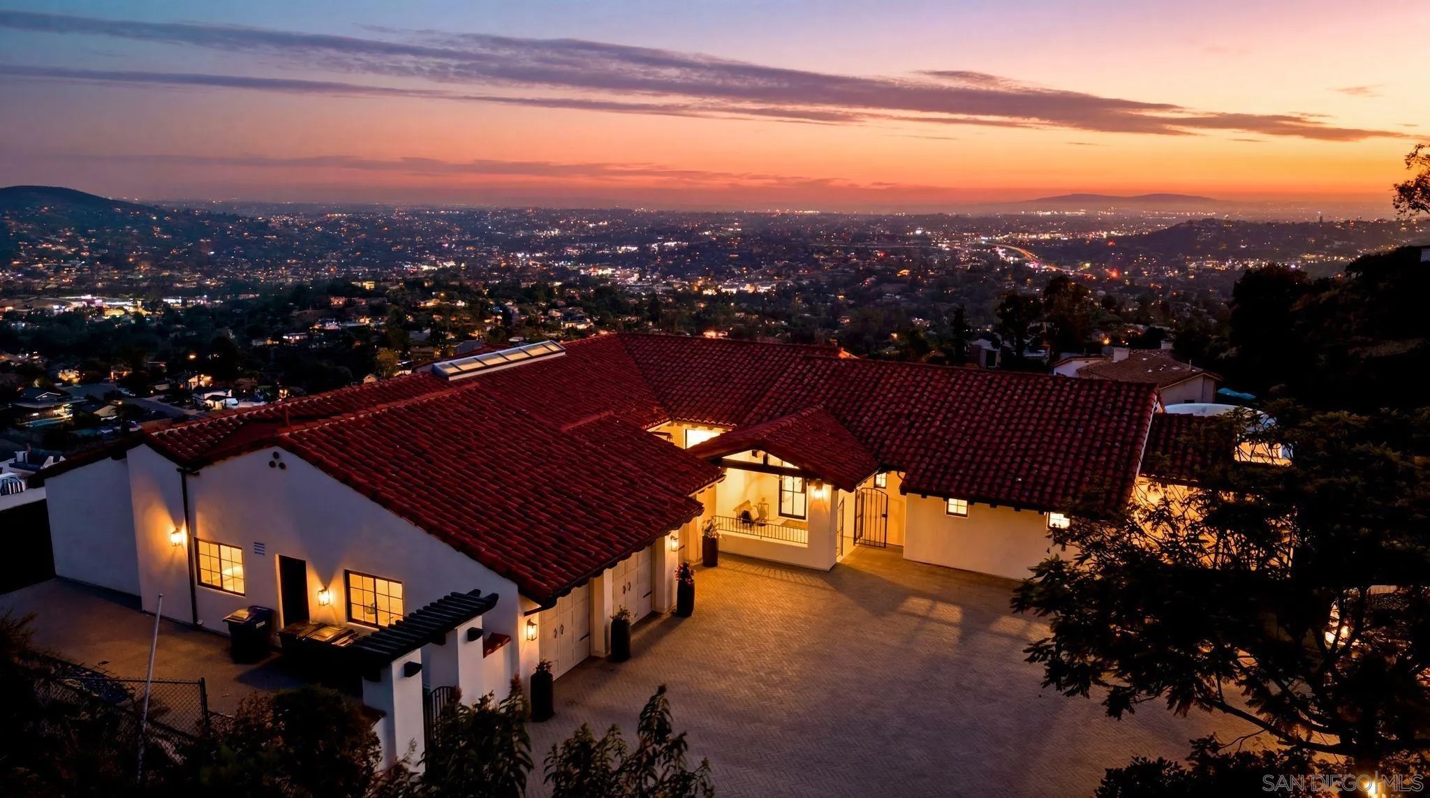9775 Alto Dr