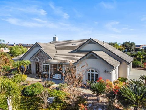 Photo of 28373 Cavalier Ct, Escondido, CA 92026 (MLS # 260004561)