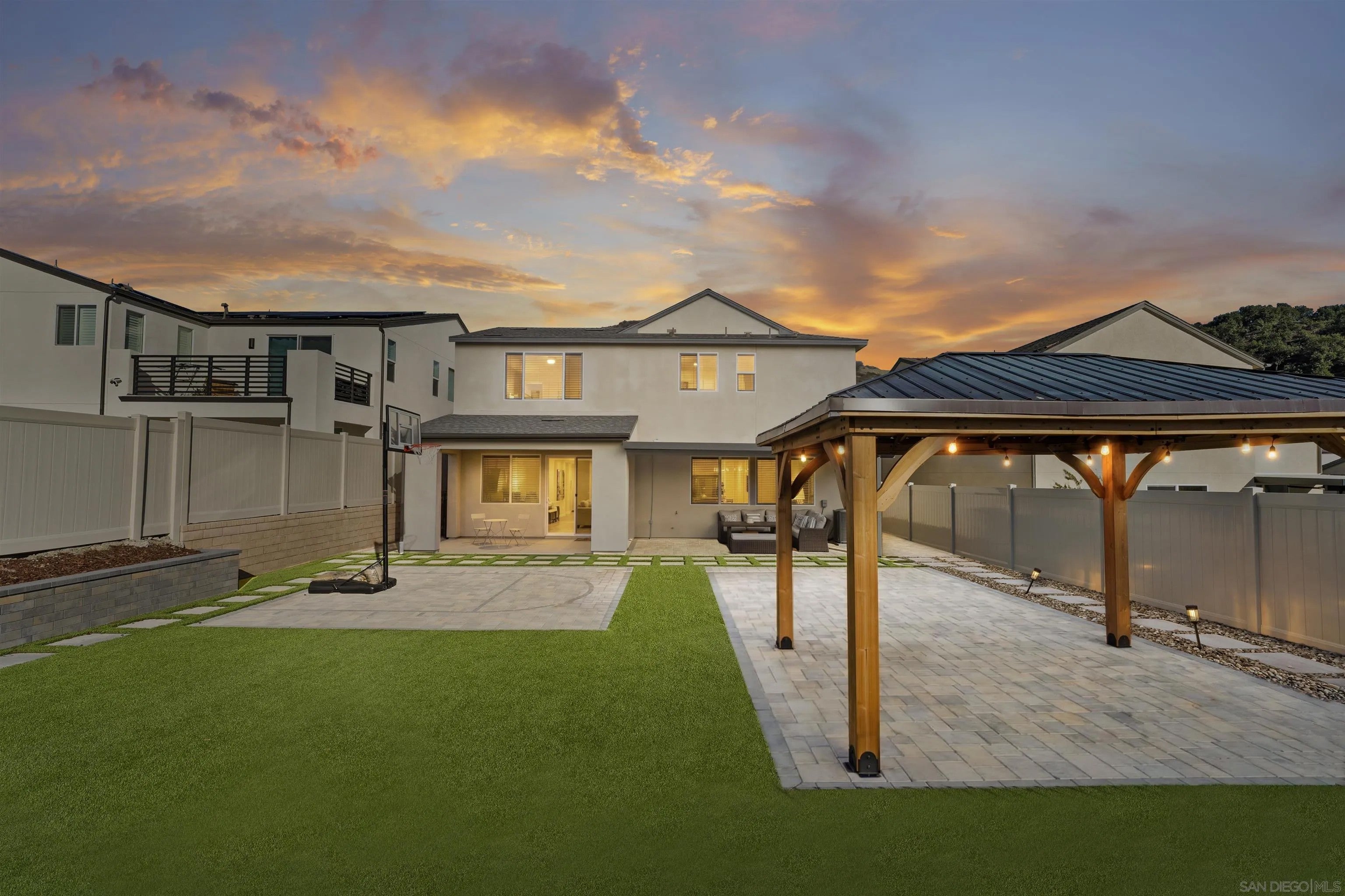 712 Meadowood