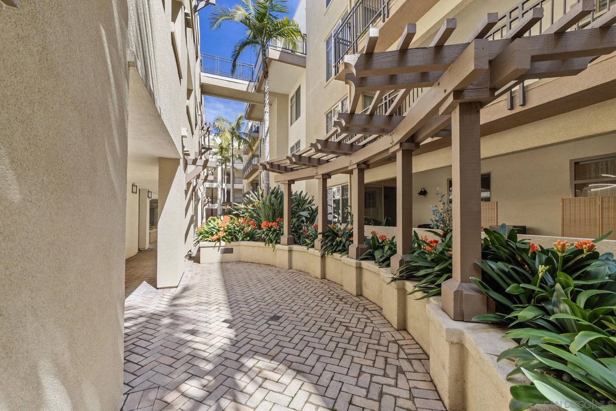 1019 Costa Pacifica Way 1111