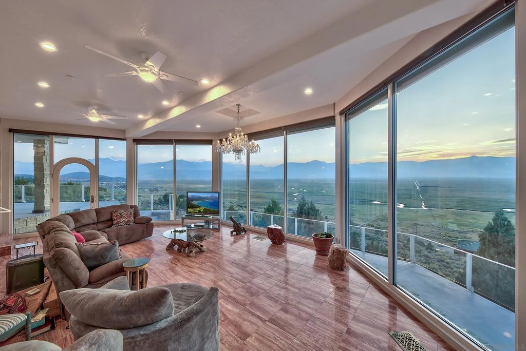 Photo of 350 Aspen Lane, Bridgeport, CA 93517 (MLS # 240006011)