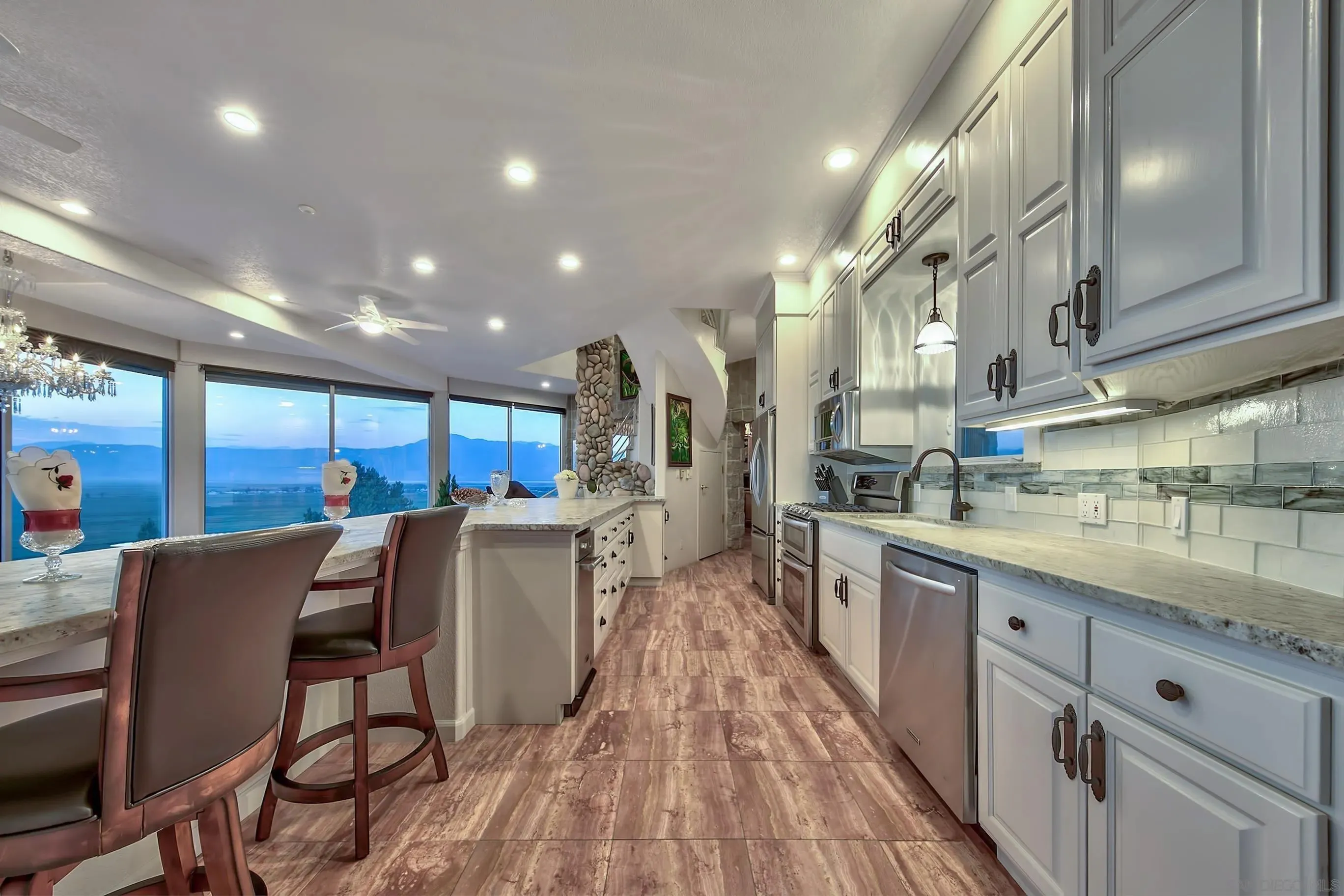 Bridgeport, California 93517, United States, 4 Bedrooms Bedrooms, ,4 BathroomsBathrooms,Residential,Active,62403