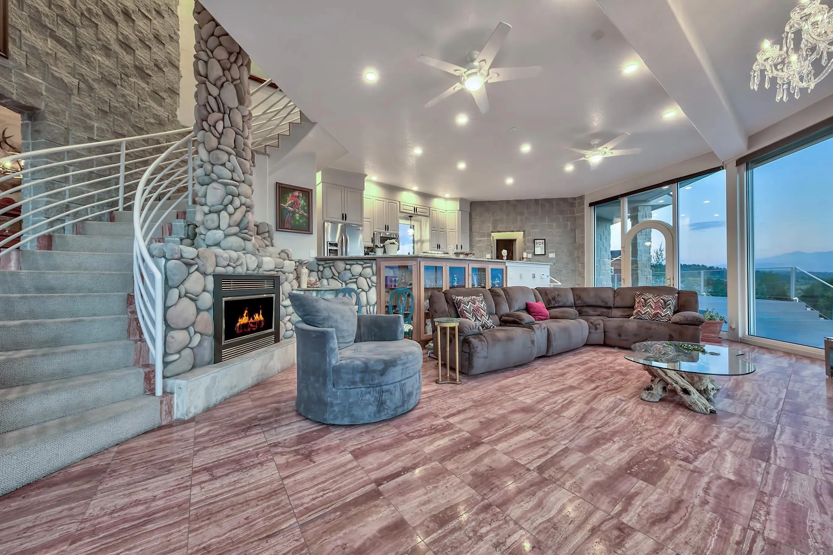 Bridgeport, California 93517, United States, 4 Bedrooms Bedrooms, ,4 BathroomsBathrooms,Residential,Active,62403