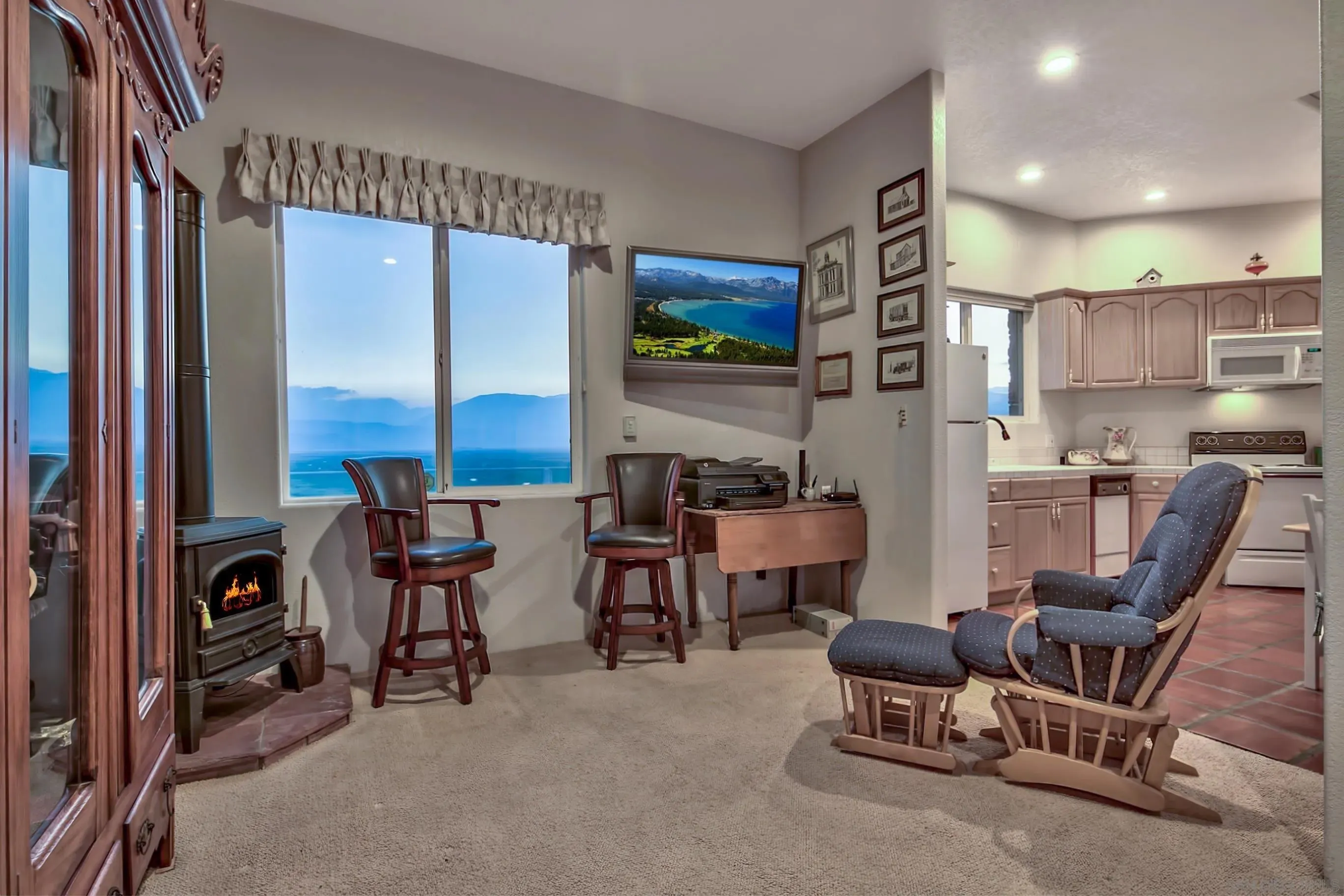 Bridgeport, California 93517, United States, 4 Bedrooms Bedrooms, ,4 BathroomsBathrooms,Residential,Active,62403