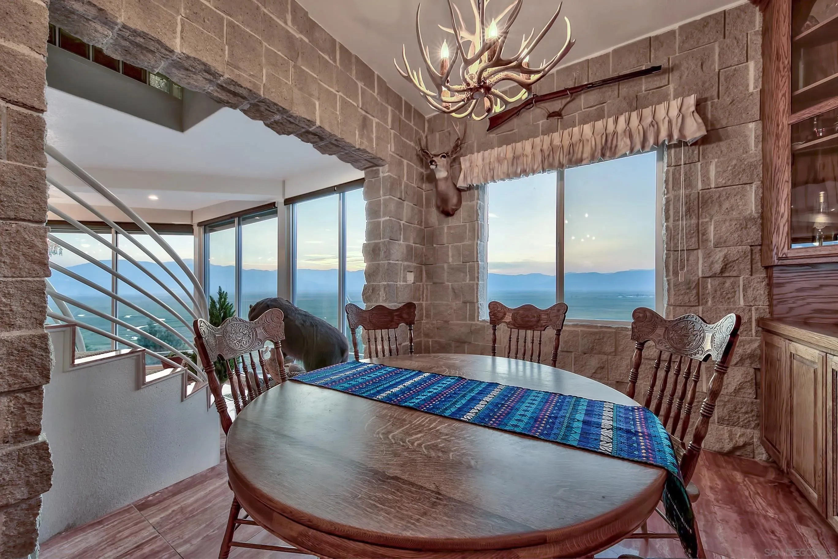 Bridgeport, California 93517, United States, 4 Bedrooms Bedrooms, ,4 BathroomsBathrooms,Residential,Active,62403