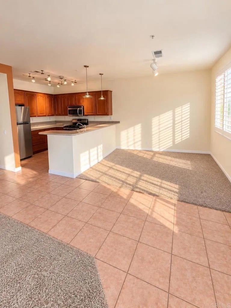 11422 Via Rancho San Diego