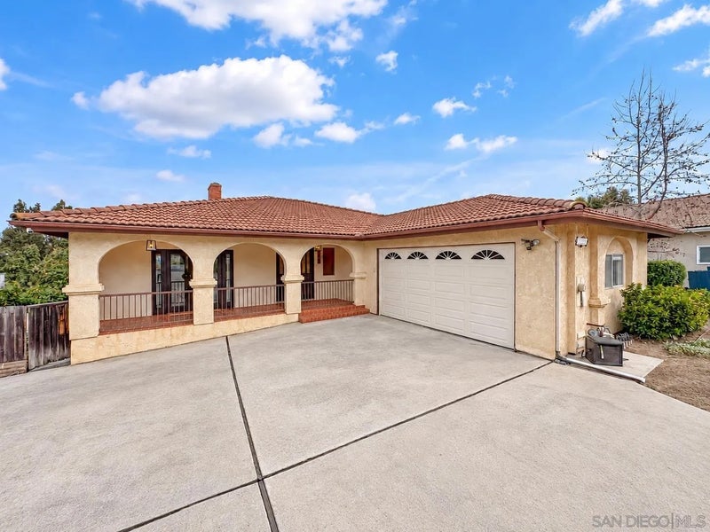 1229 Sandra Circle